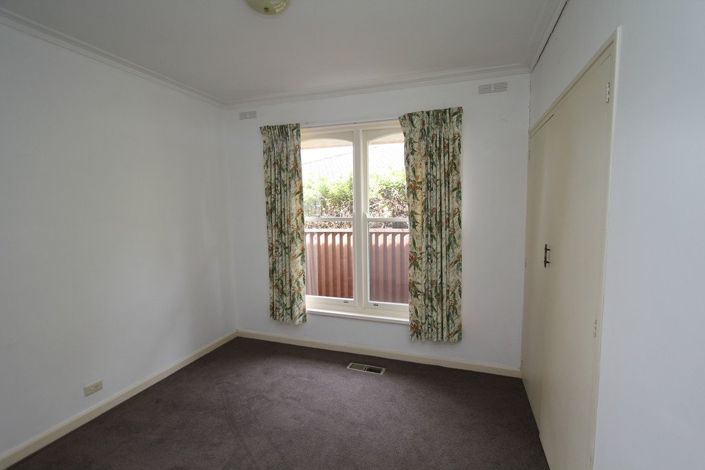 411 Russell Street NEWINGTON 9