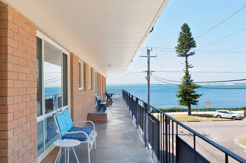 4/11 Shoal Bay Road SHOAL BAY 2