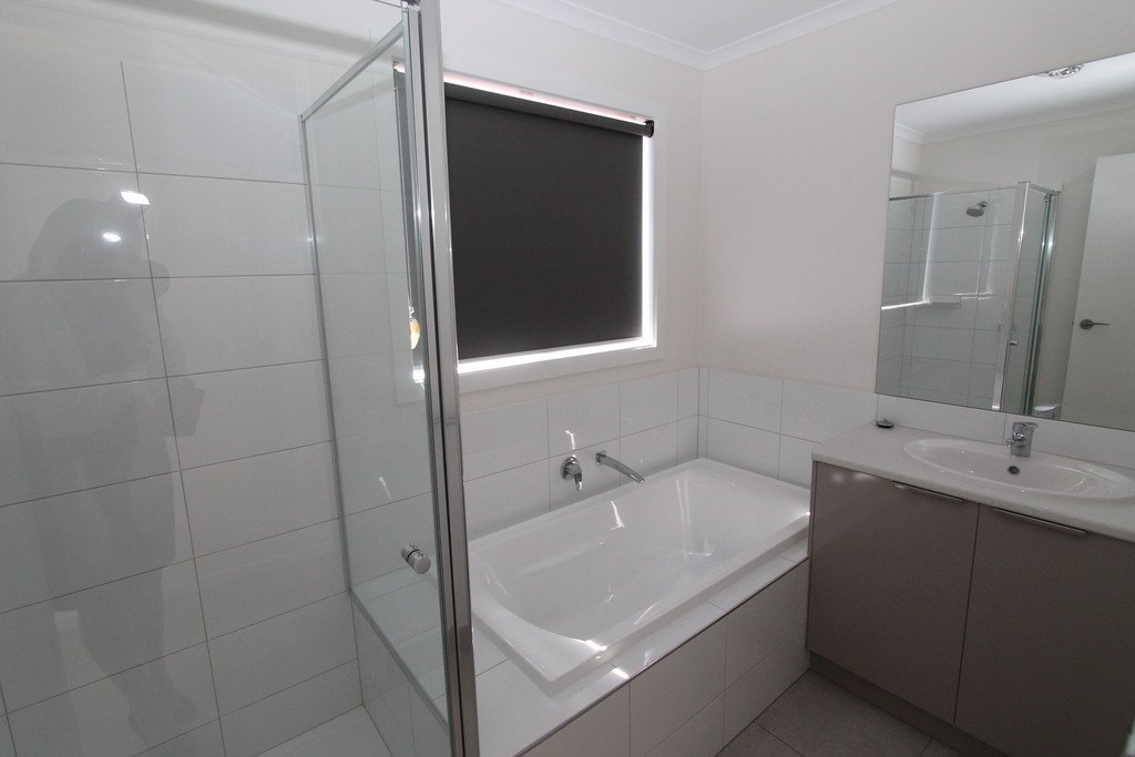 4/11 Spencer Street CANADIAN 6