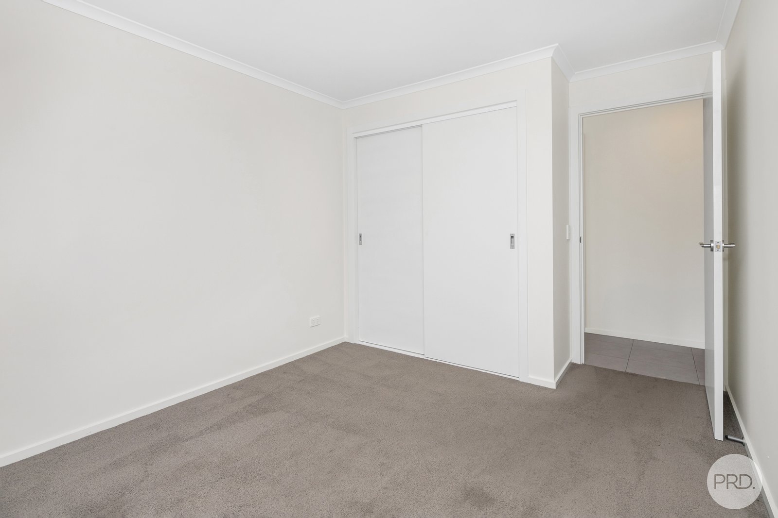 4/11 Spencer Street CANADIAN 6