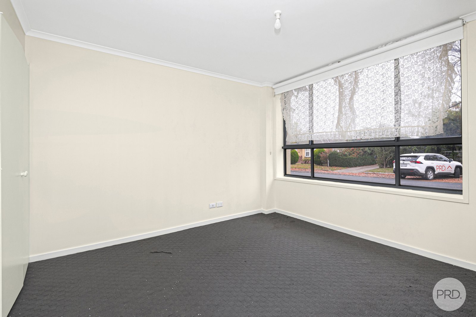4/110 Park Street East  REDAN 2