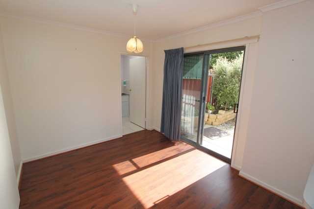 4/110 Park Street East  REDAN 5