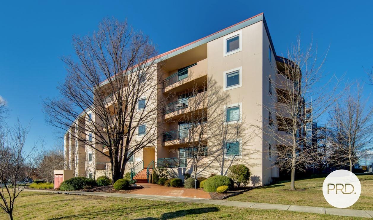 411/107 Canberra Avenue GRIFFITH 1