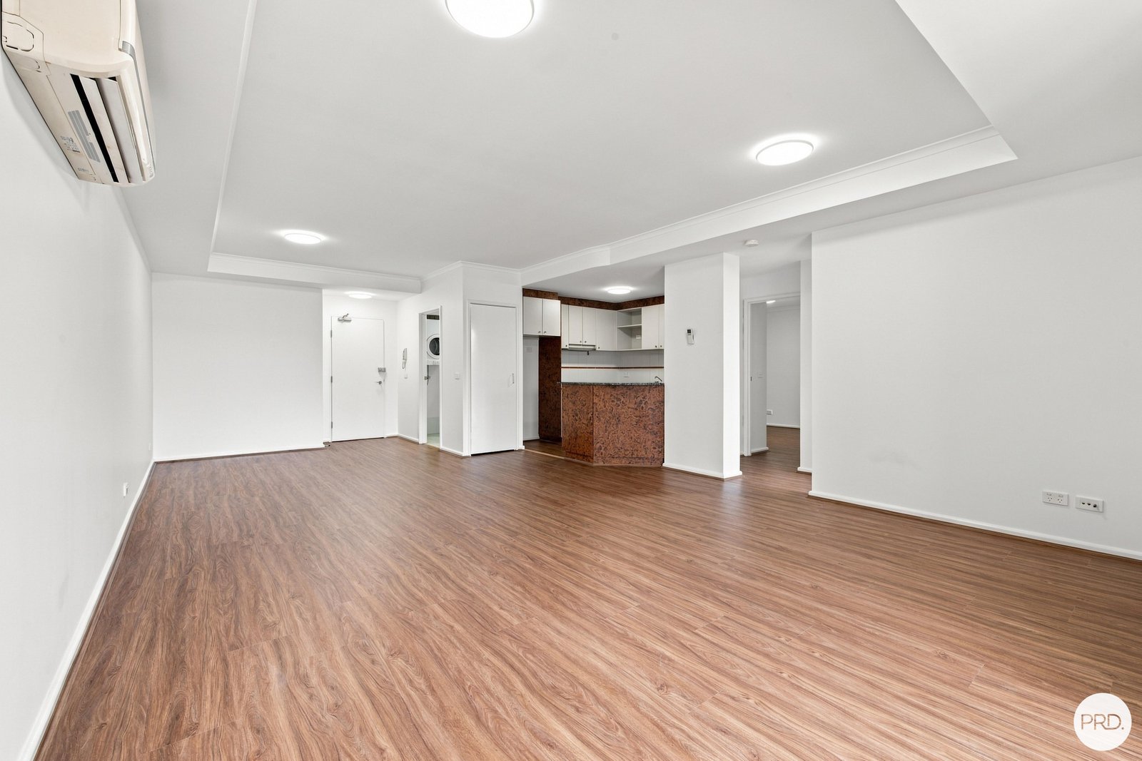411/107 Canberra Avenue GRIFFITH 3