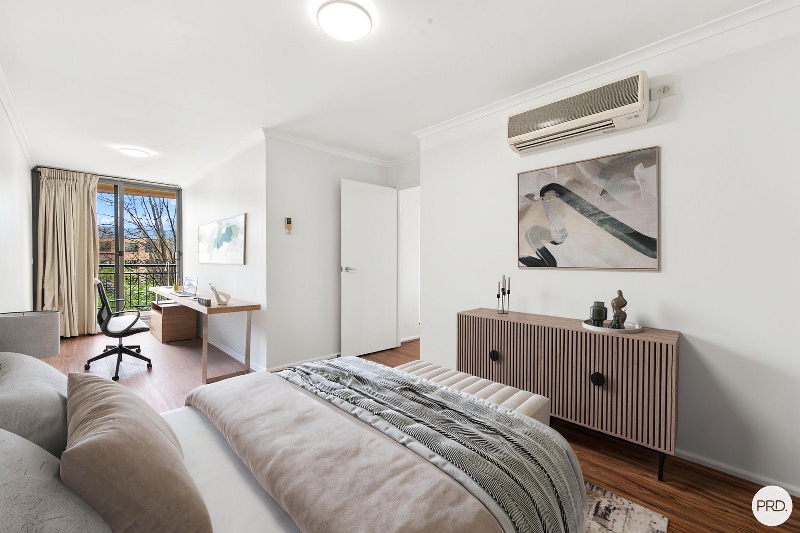 411/107 Canberra Avenue GRIFFITH 8