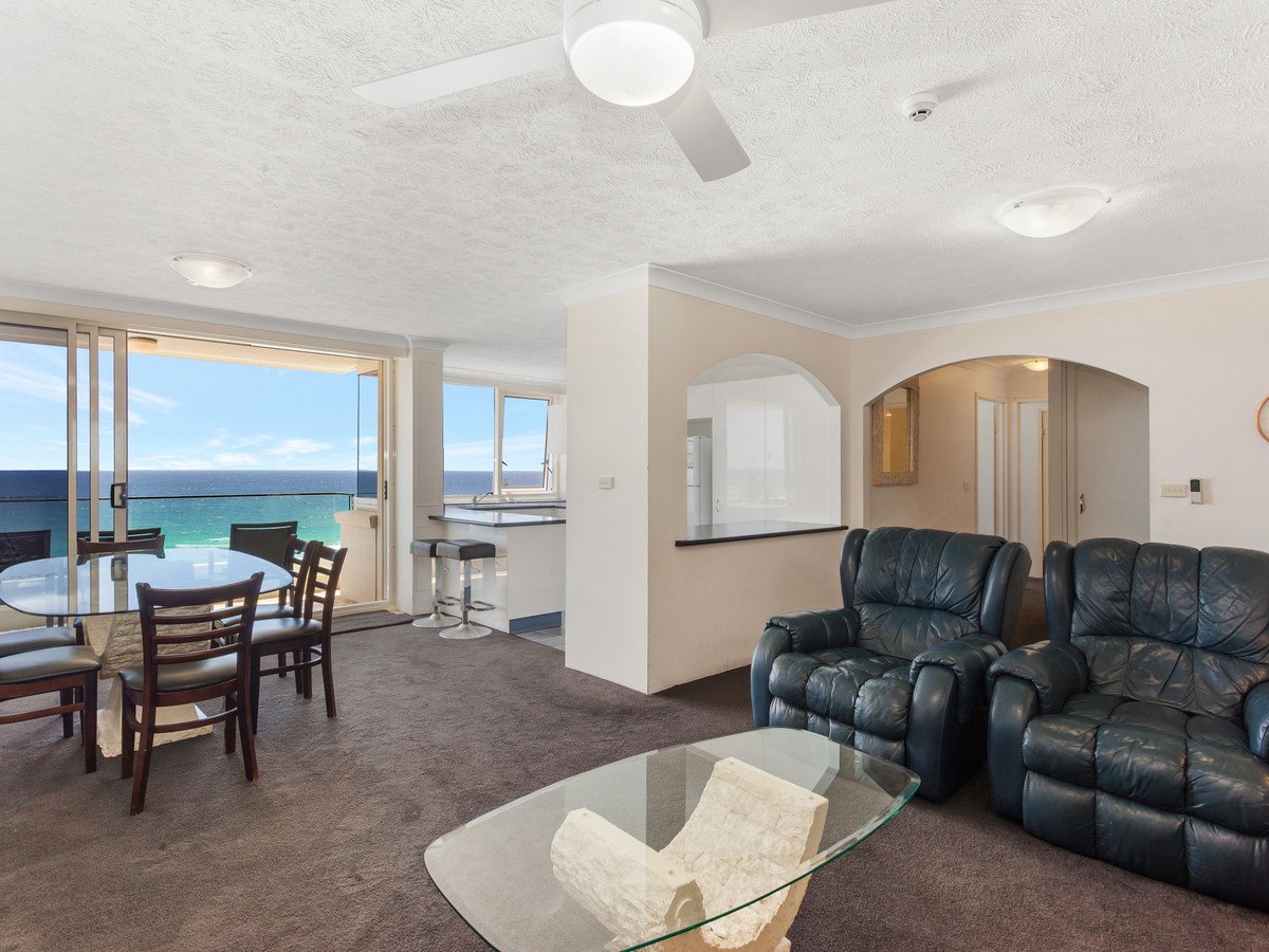 41/114 The Esplanade Burleigh Heads 2