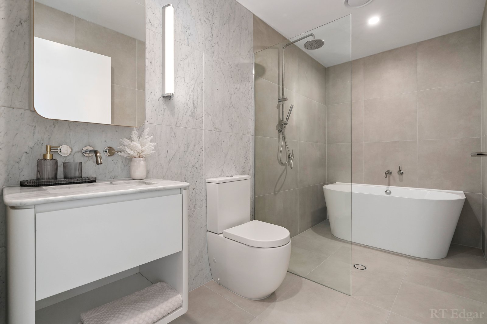 Real Estate and Property in 411/1559-1567 High Street, Glen Iris, VIC