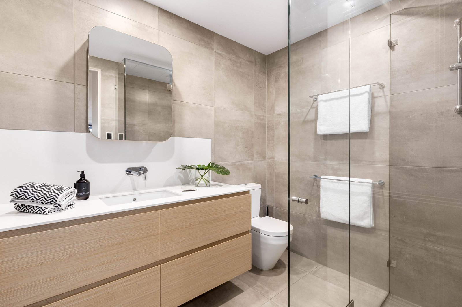 4/112 Burke Road, Malvern East, 3145