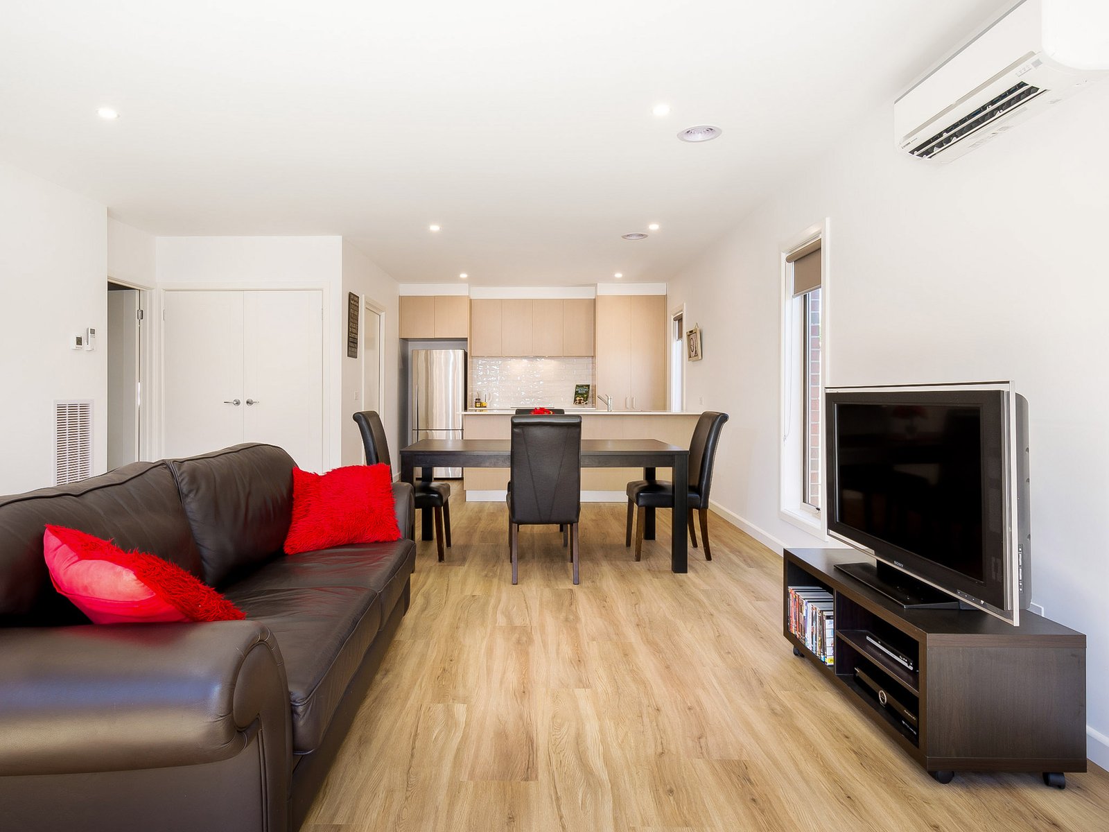 Gallery: 4/1124A Lydiard Street