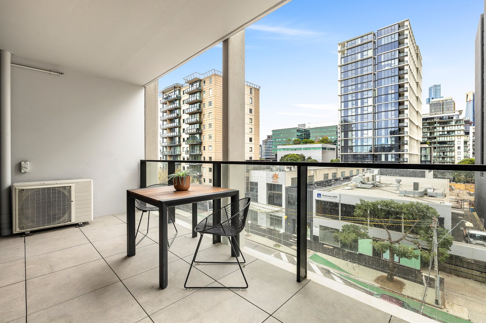 Gallery: 411/39 Park Street