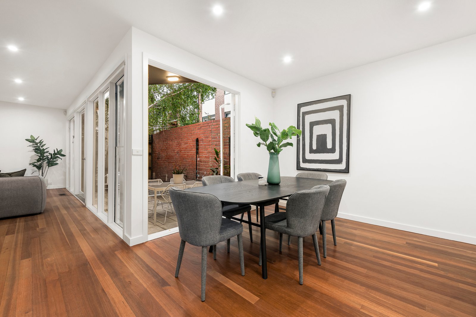 Gallery: 4/115 Addison Street