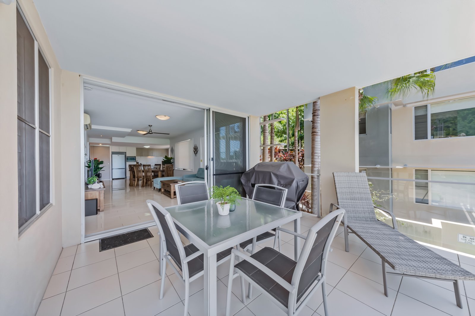 41/15 Flame Tree Court AIRLIE BEACH 14