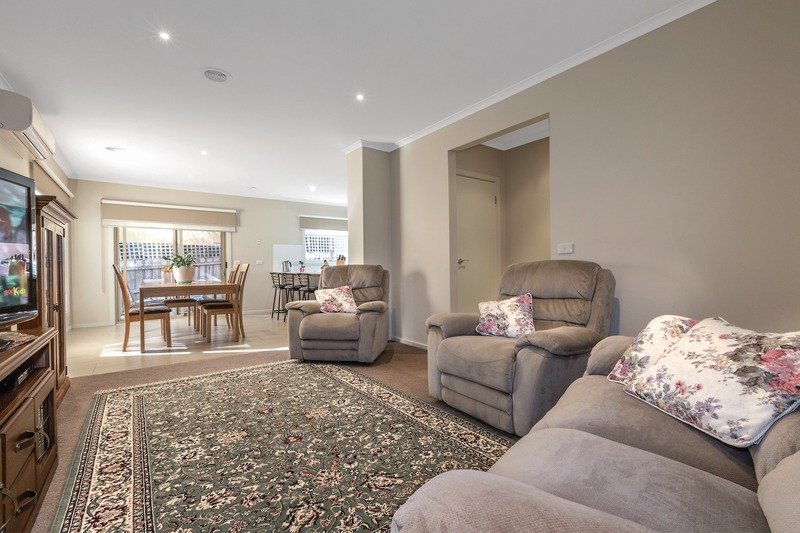 Gallery: 4/115a Mansfield Avenue