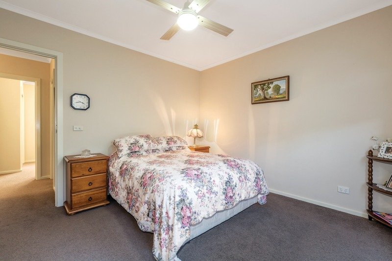 Gallery: 4/115a Mansfield Avenue