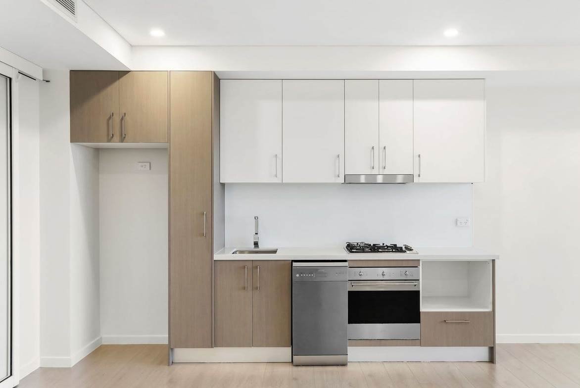 411/6 Bay Street BOTANY 4