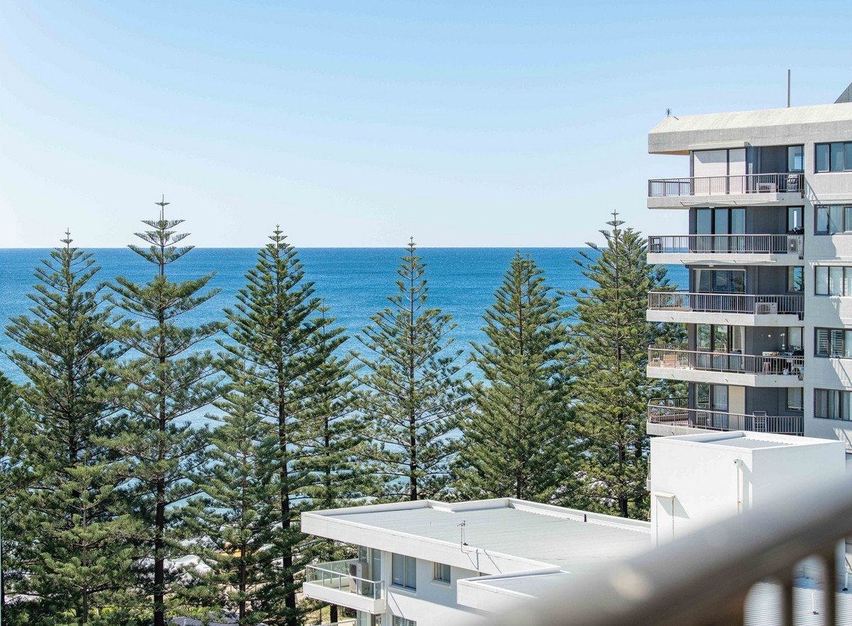 41/1941 Gold Coast Highway Burleigh Heads 3