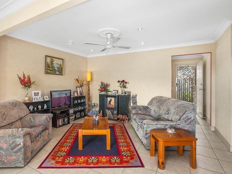 41/2 Cassowary Drive BURLEIGH WATERS 3