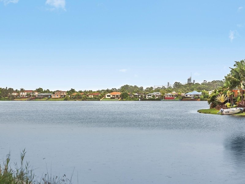 41/2 Cassowary Drive BURLEIGH WATERS 4