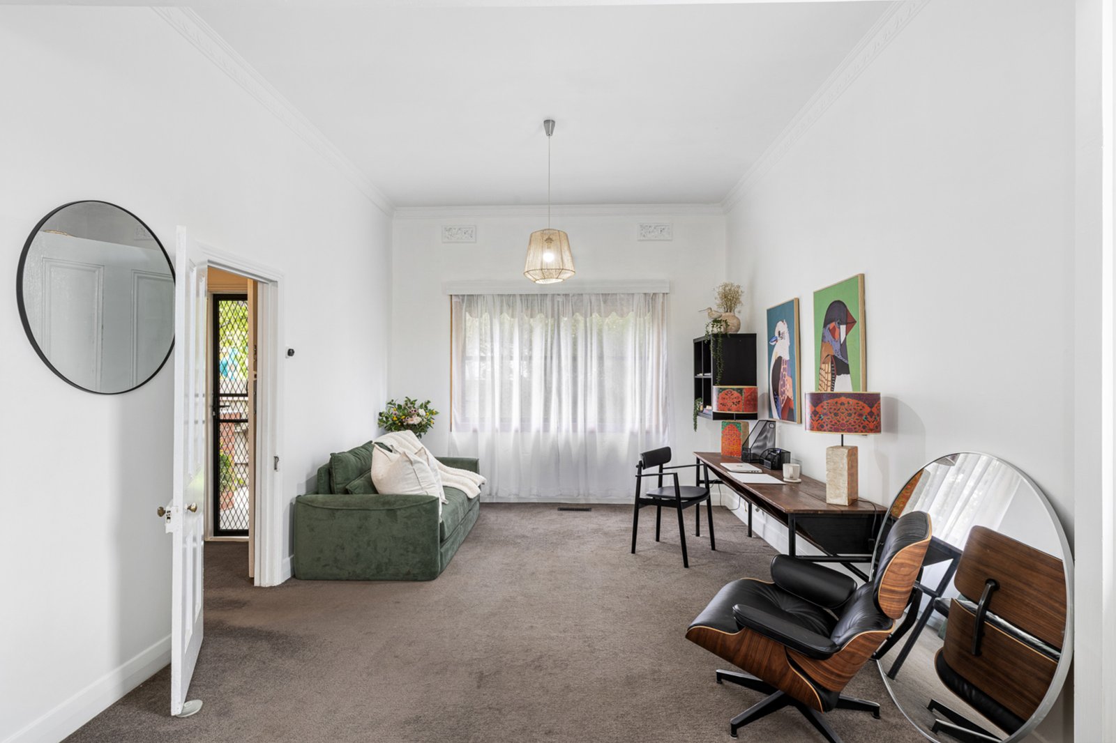 Gallery: 412 Chisholm Street