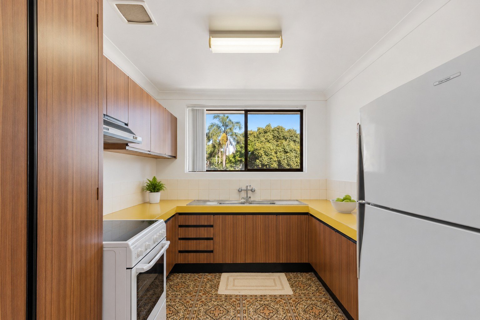 4/12 Dry Dock Road TWEED HEADS SOUTH 3