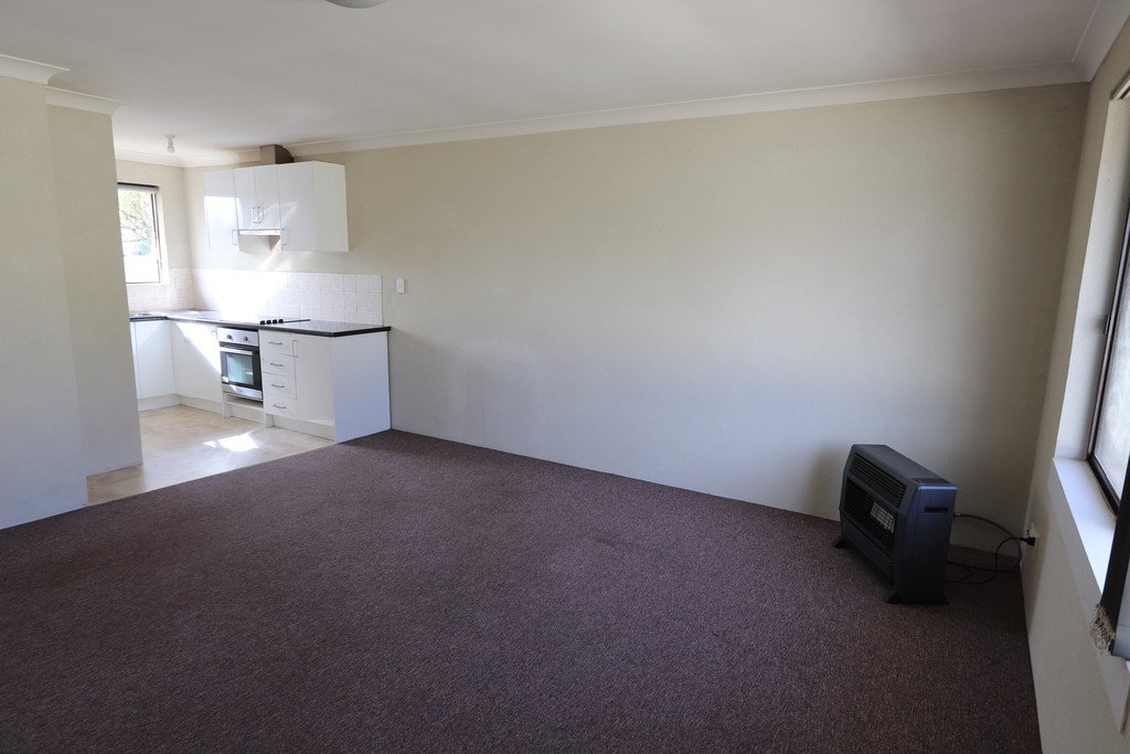 4/12 Gilbert Street TUMBARUMBA 8