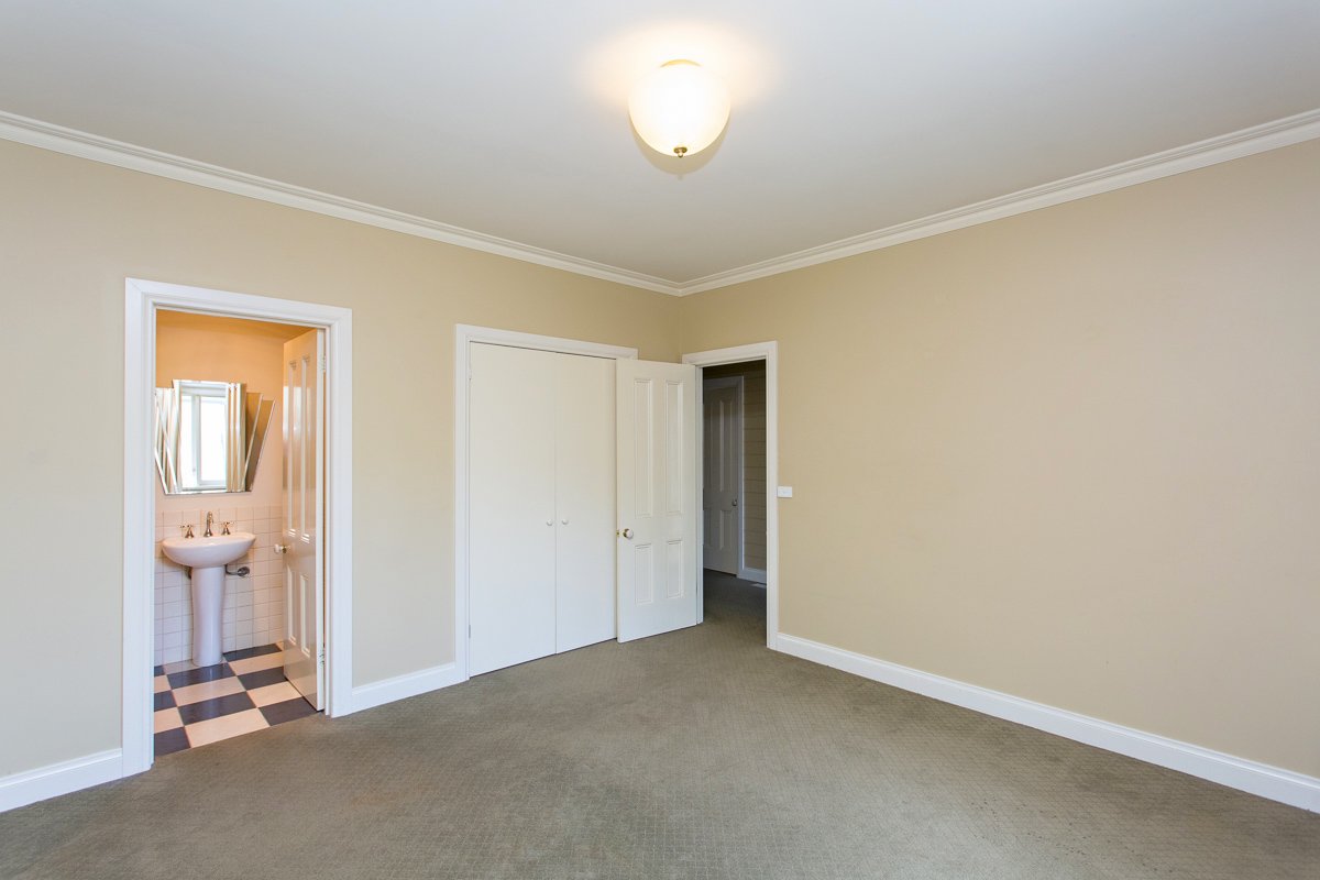 Gallery: 412 Gladstone Street