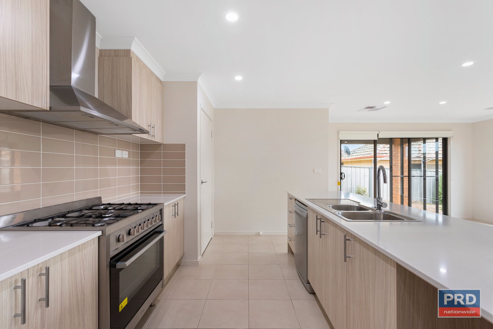 4/12 Heinz Street WHITE HILLS 4