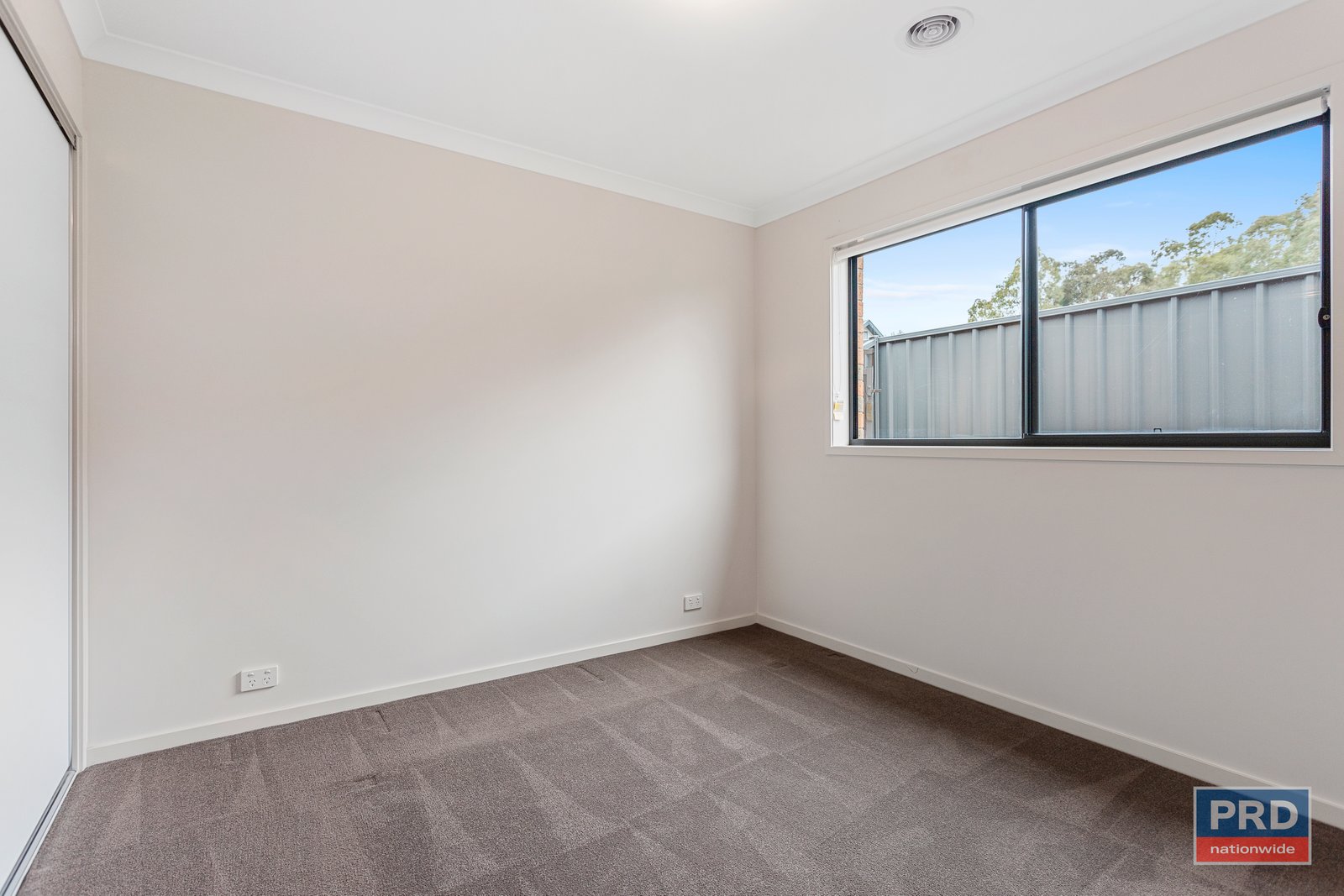 4/12 Heinz Street WHITE HILLS 11