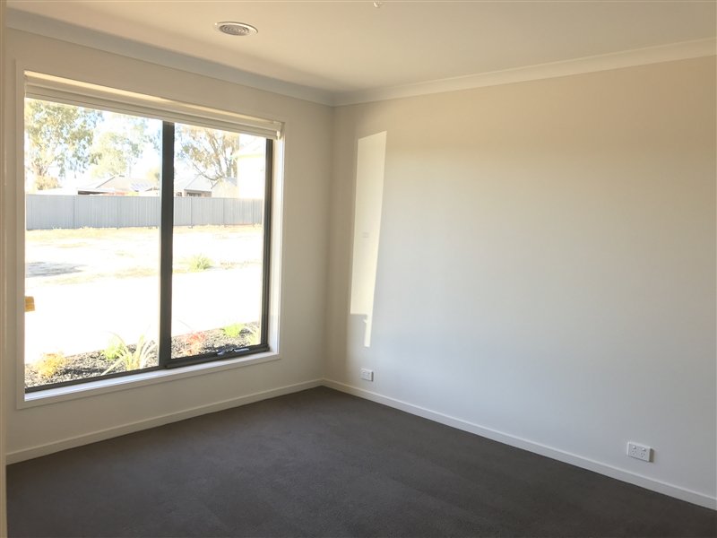 4/12 Heinz Street WHITE HILLS 6