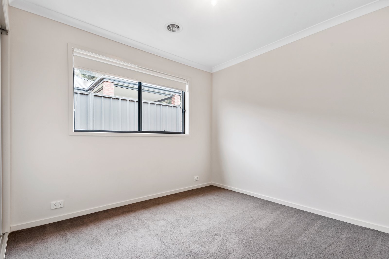 4/12 Heinz Street WHITE HILLS 9