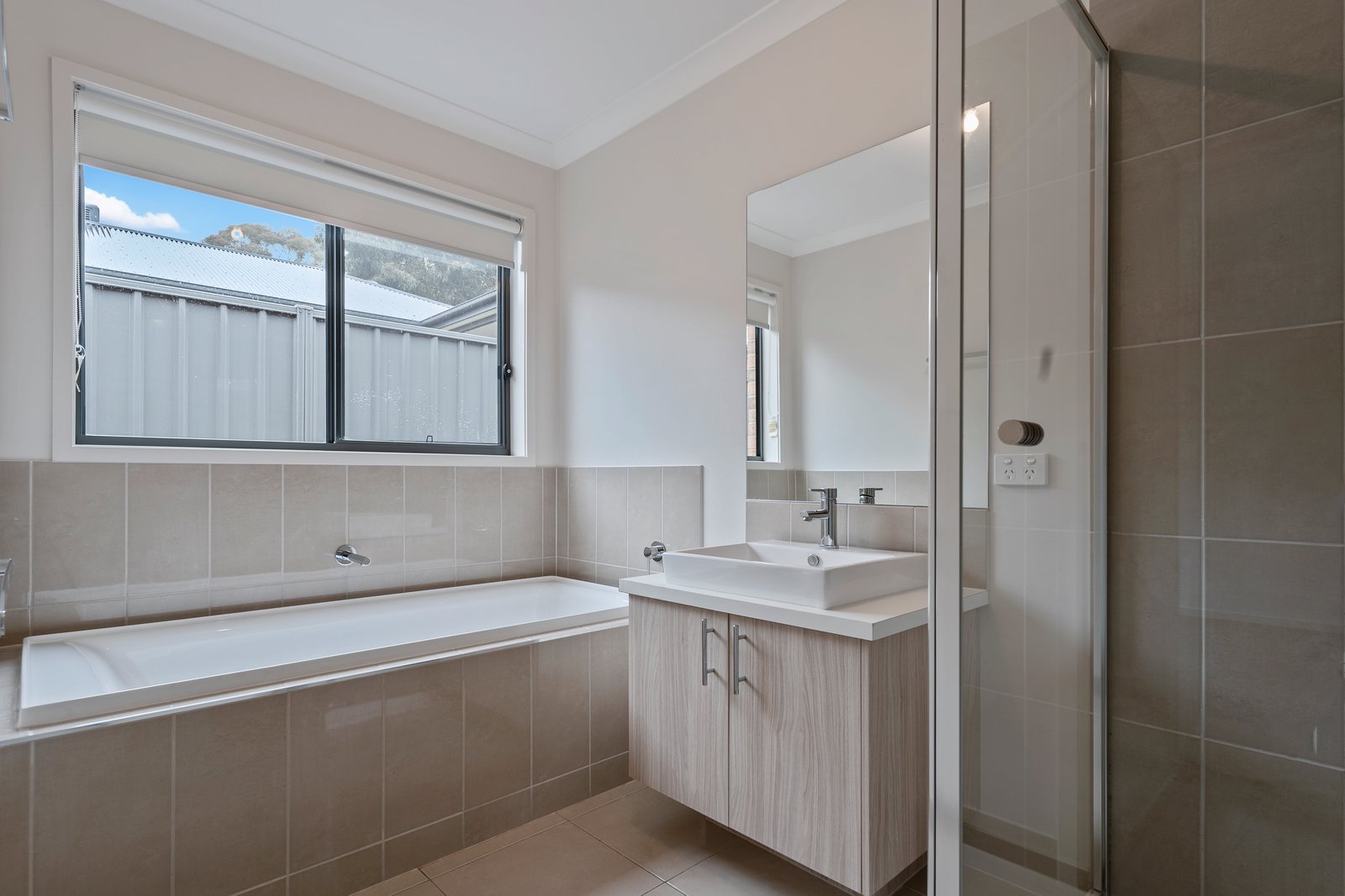 4/12 Heinz Street WHITE HILLS 11