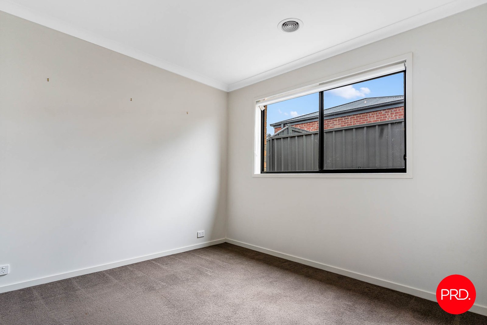 4/12 Heinz Street WHITE HILLS 8