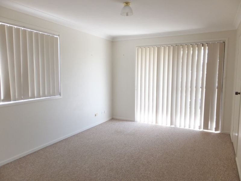 4/12 Illoura Street TAMWORTH 5