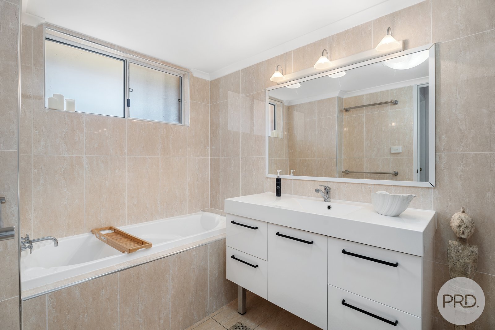 4/12 Ondine Close NELSON BAY 24