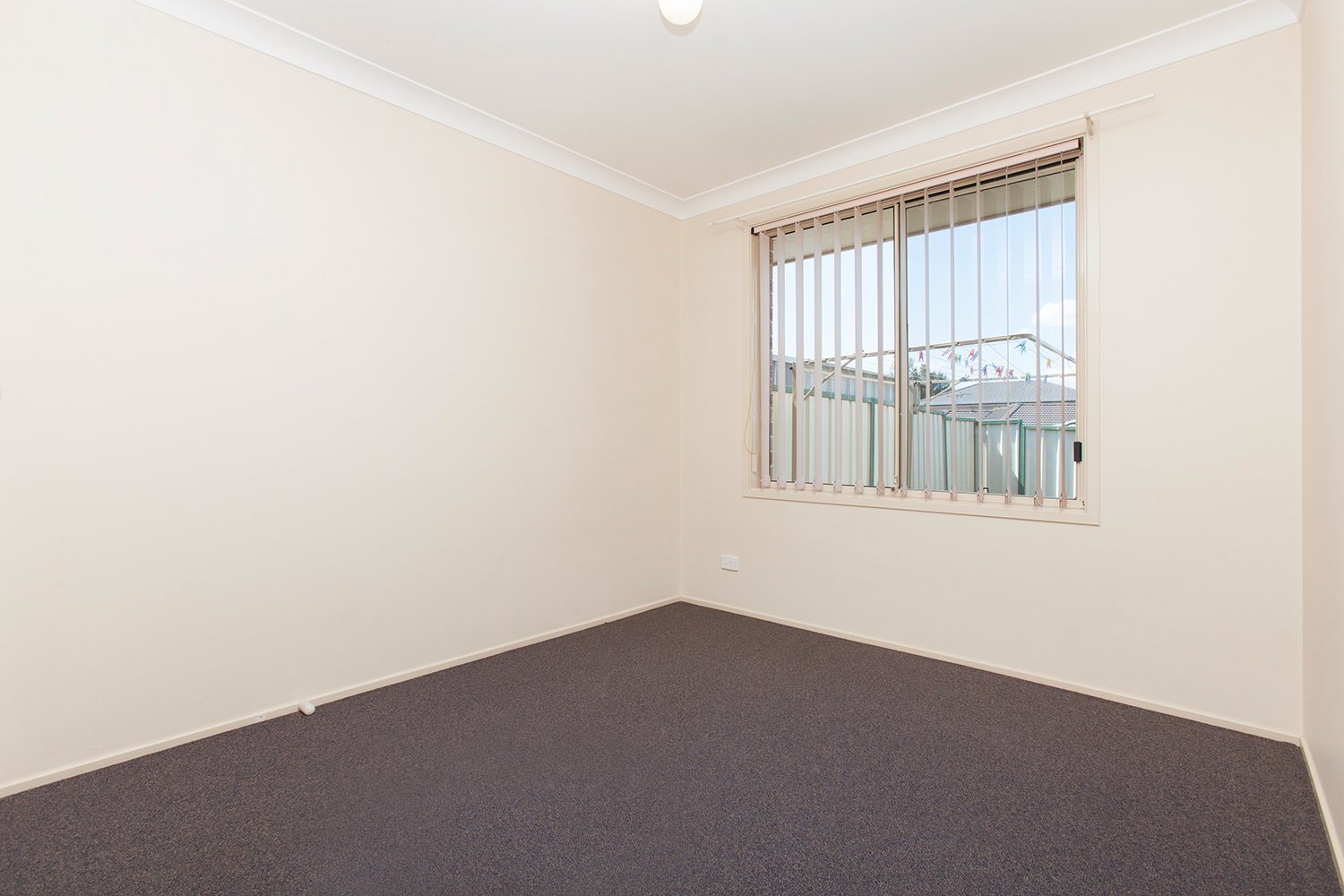 4/12 Proserpine Close ASHTONFIELD 10