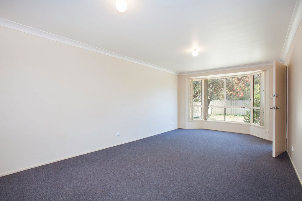 4/12 Proserpine Close ASHTONFIELD 6