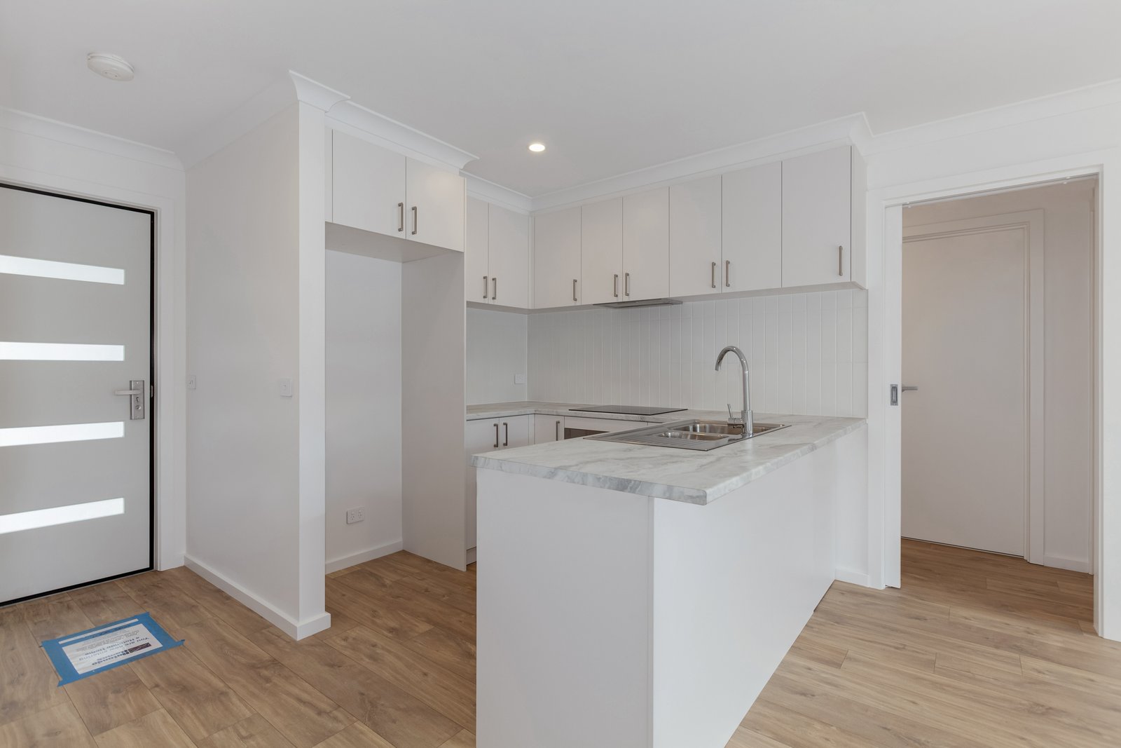 Gallery: 4/12 Raglan St