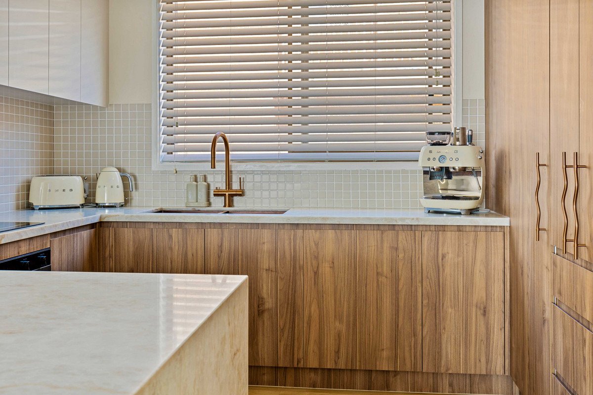 4/12 Second Avenue Broadbeach 2