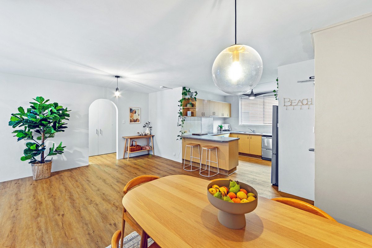 4/12 Second Avenue Broadbeach 3