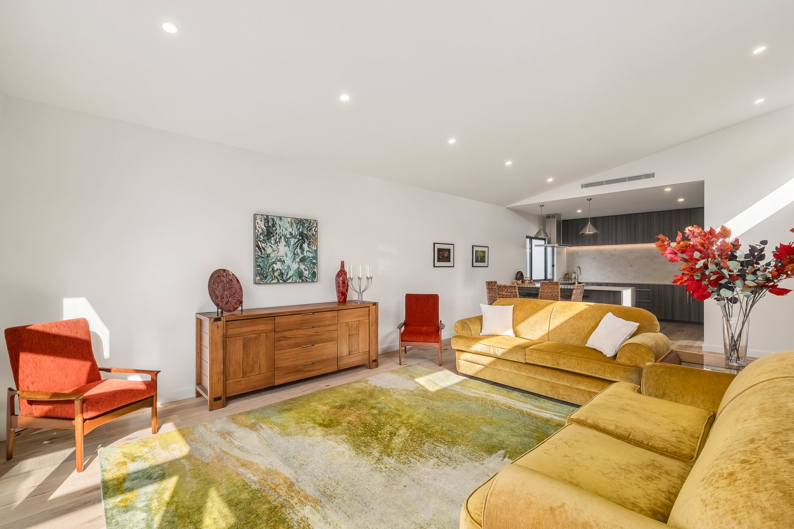 Gallery: 4/12 Woods Avenue