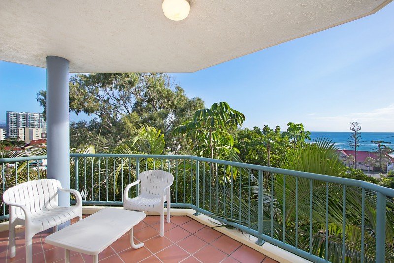 4/122 Musgrave Street COOLANGATTA 1