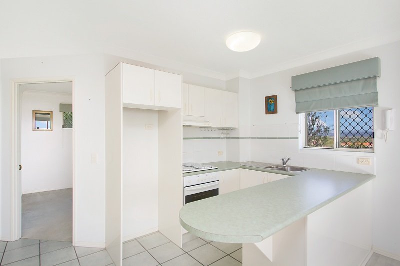 4/122 Musgrave Street COOLANGATTA 4
