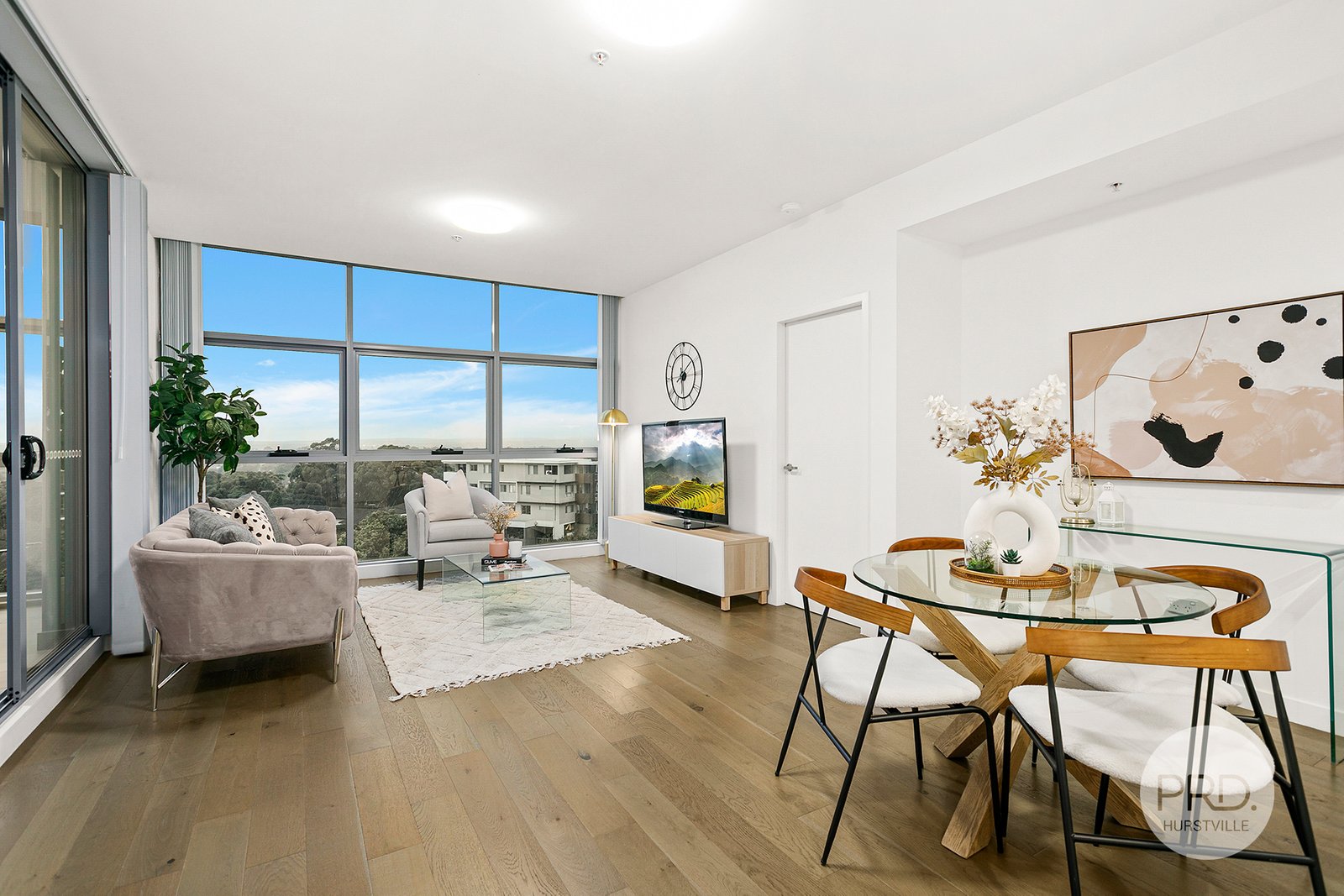 412/21 Treacy Street HURSTVILLE 2