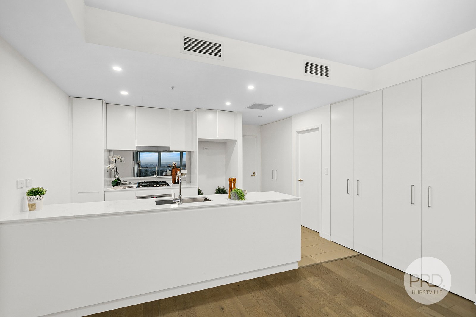 412/21 Treacy Street HURSTVILLE 3