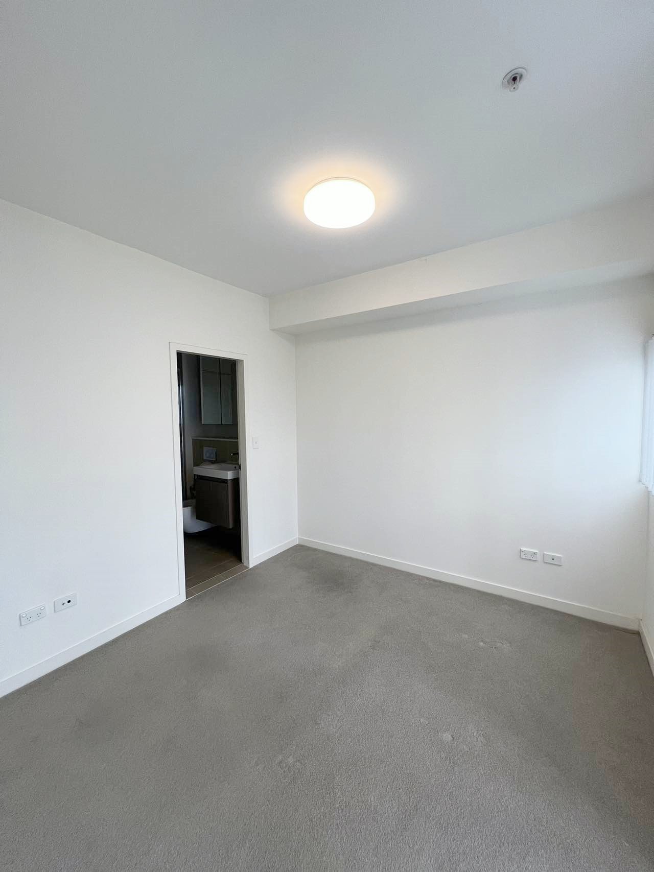 412/21 Treacy Street HURSTVILLE 5