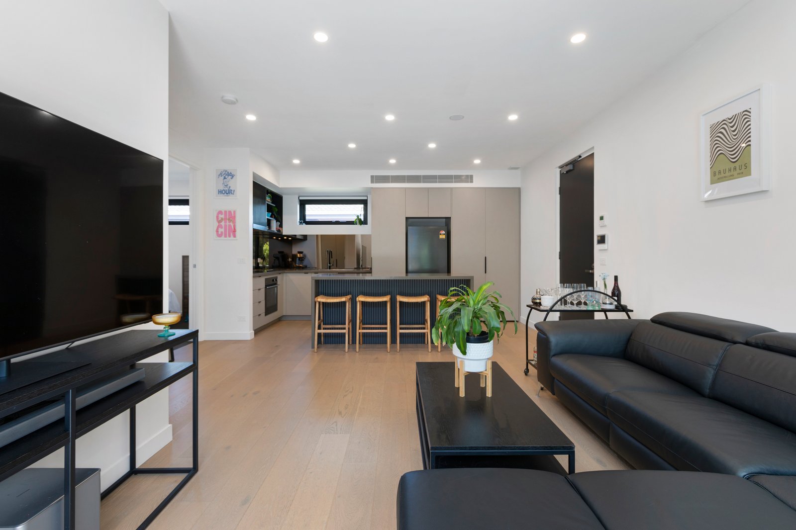 Gallery: 4/123 Balcombe Road