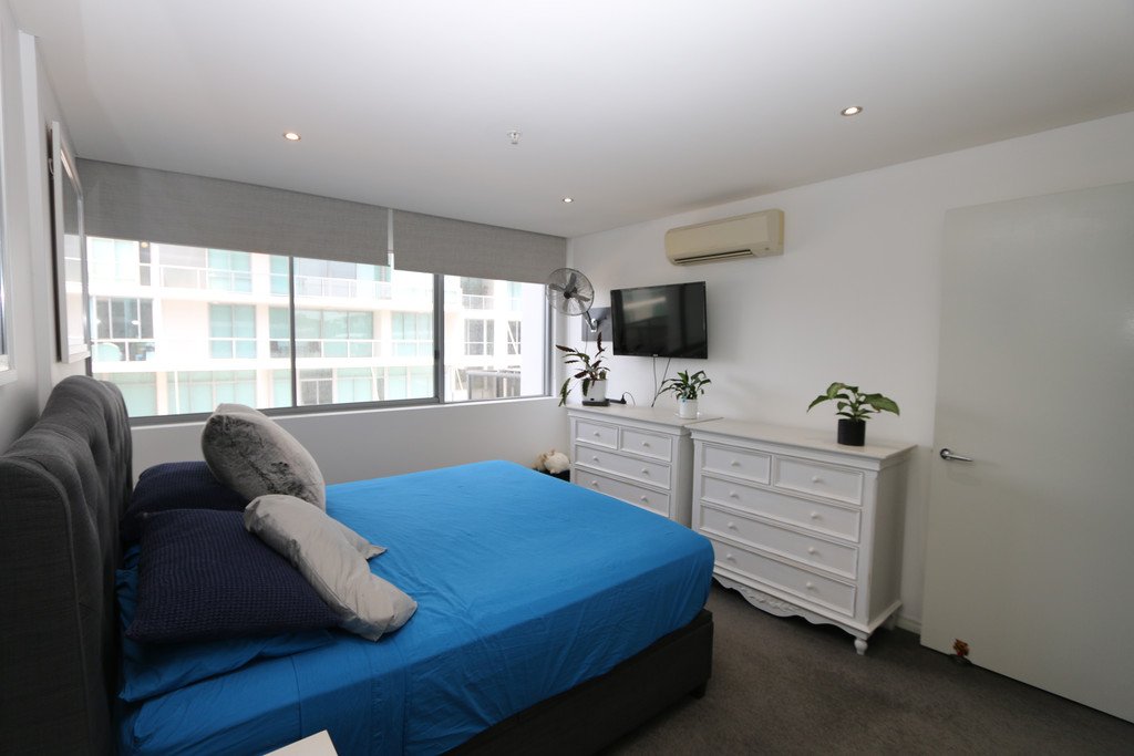 412/3 Como Crescent SOUTHPORT 2