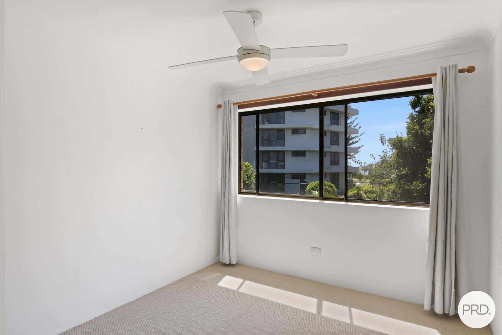 4/123 Golden Four Drive BILINGA 6