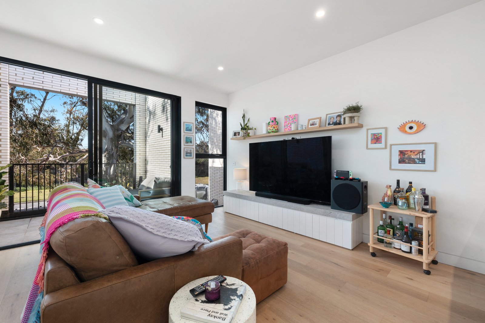 Gallery: 4/124 White Street