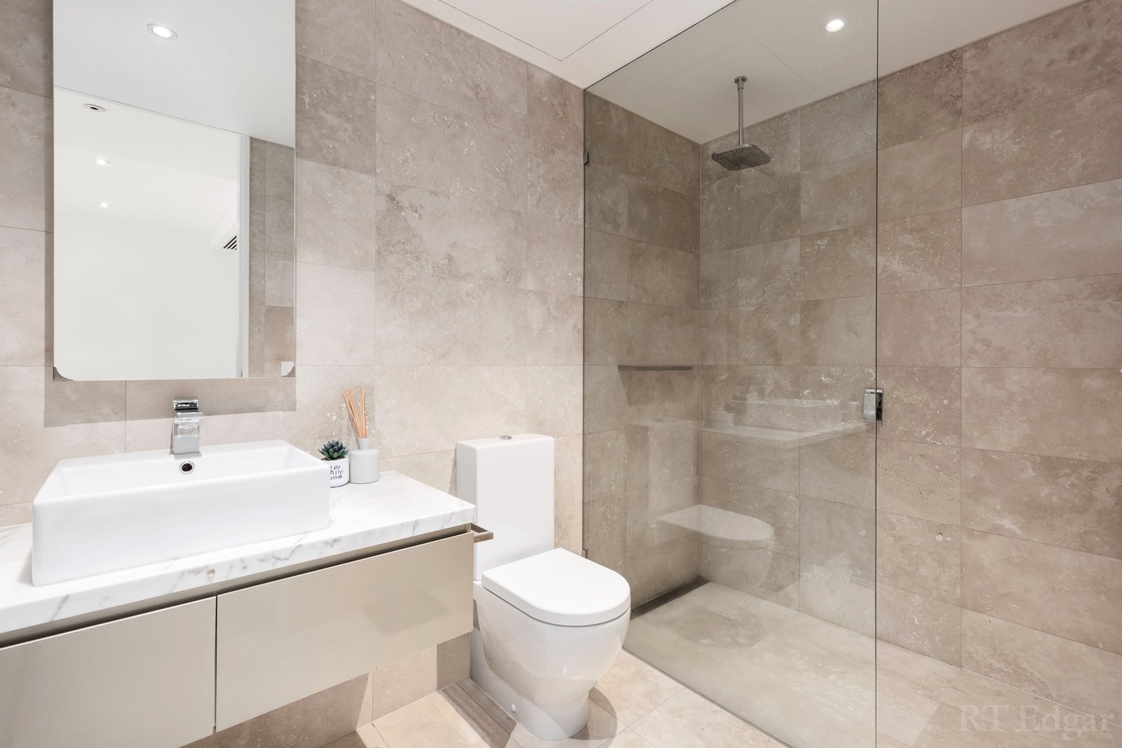 Real Estate and Property in 412/480 Riversdale Road, Hawthorn East, VIC